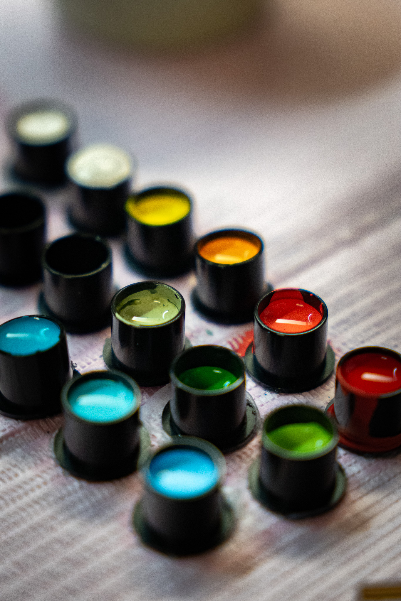 Tatouage coude/genou : une zone plus douloureuse que les autres ?